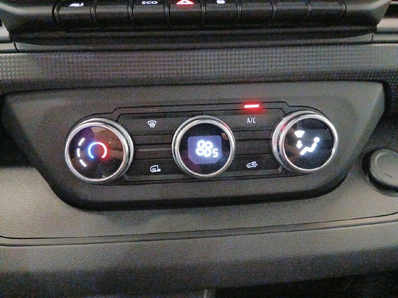 Renault Trafic Furgón E-Tech Eléctrico