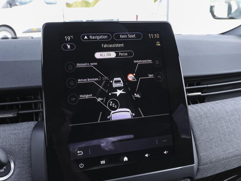 Fahrzeugabbildung Clio NAVI PDC KLIMA LM-Felgen BT ZV Bild 12 von 15