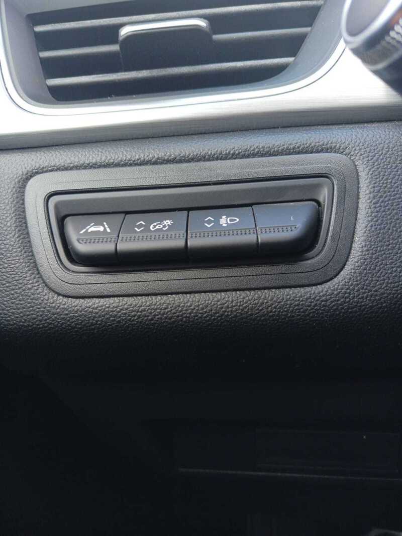 Fahrzeugabbildung Captur II INTENS TCe 100 *In Germersheim* Bild 14 von 15