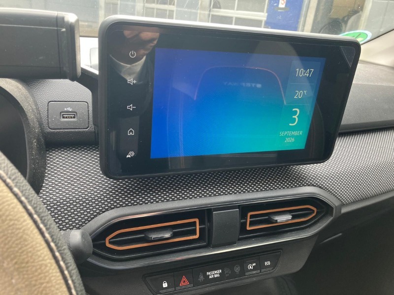 Fahrzeugabbildung Sandero III (10.2020->) Stepway Comfort Bild 20 von 20