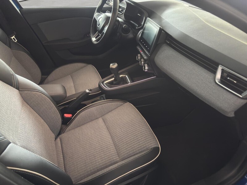 Fahrzeugabbildung Clio Techno TCe 90 Bild 15 von 15