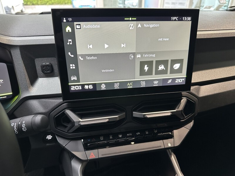 Fahrzeugabbildung Bigster Journey HYBRID 155 Bild 43 von 50