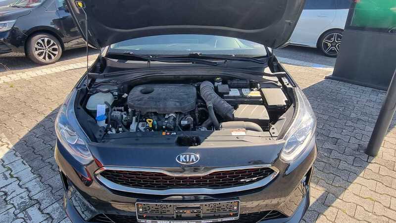 Kia ProCeed