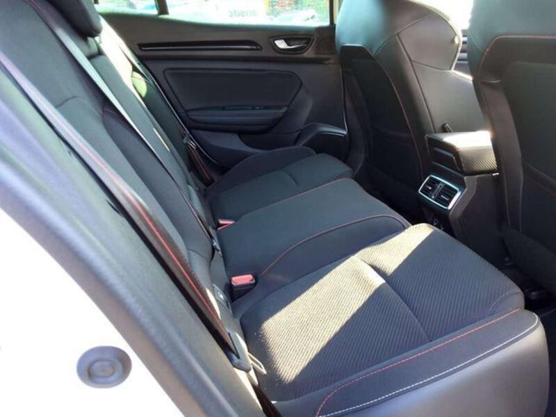 Fahrzeugabbildung Megane TCe 300 EDC/BOSE/KAMERA/PDC Bild 11 von 15