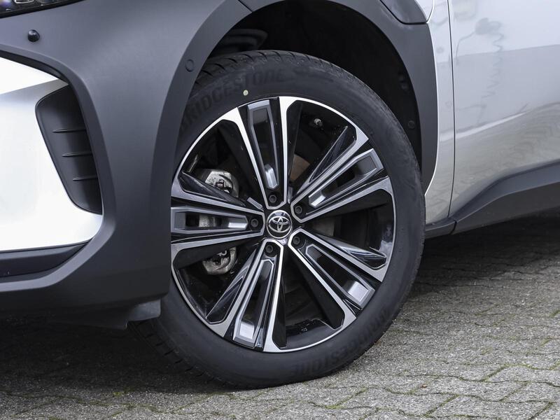 Fahrzeugabbildung bZ4X Comfort-P. Technik-P. PANO Bild 7 von 15