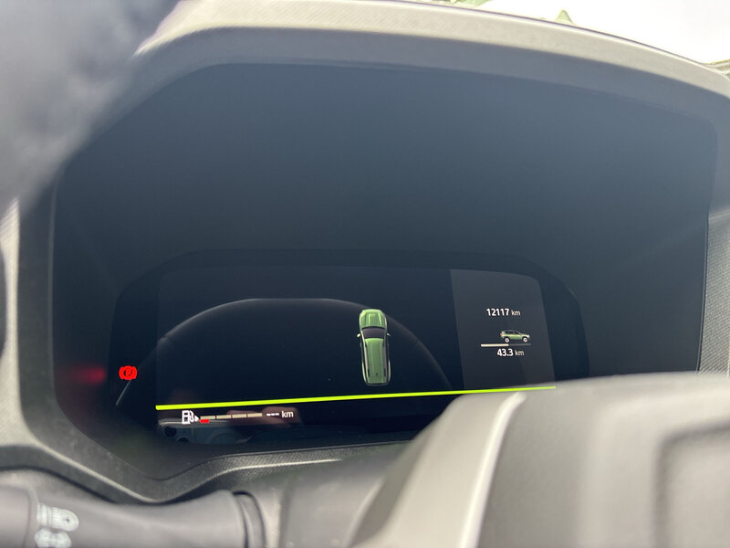 Fahrzeugabbildung Bigster Journey hybrid 155 Bild 6 von 10