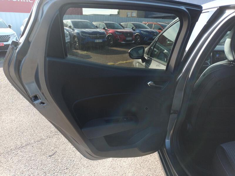 Renault Clio V
