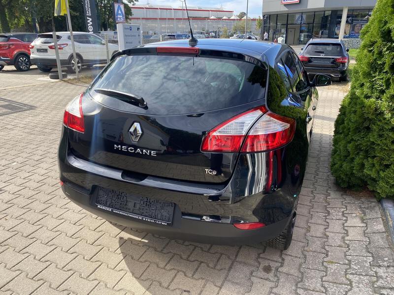 Fahrzeugabbildung Megane III Bose Edition TCe Bild 4 von 18