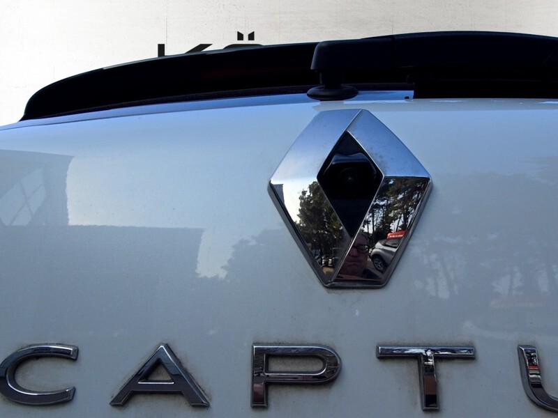 Fahrzeugabbildung Captur EDITION ONE E-TECH PLUG-IN 160 Bild 7 von 20