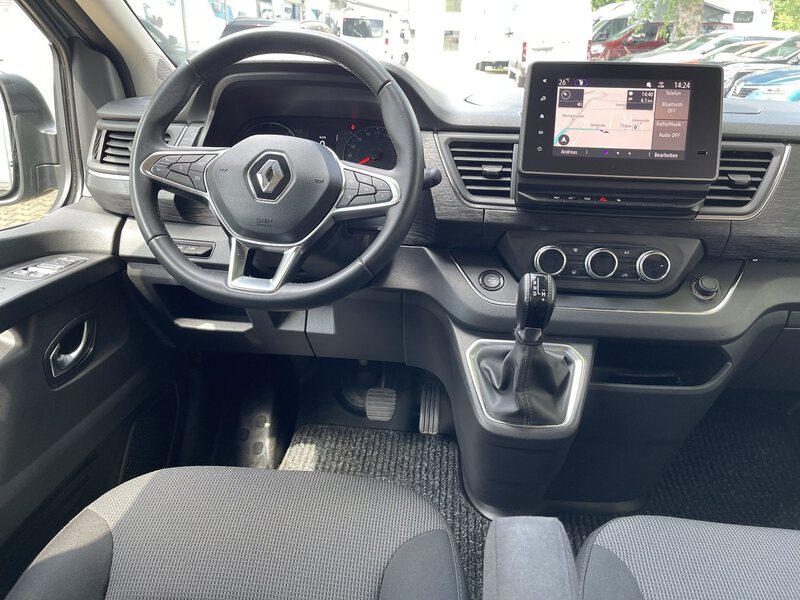 Fahrzeugabbildung Trafic L1H1 DOKA Komfort 3,0t dCi 150PS EDC Bild 16 von 46