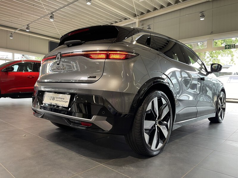 Fahrzeugabbildung Megane E-TECH Techno EV60 220 PS Optimum Charge  Bild 22 von 50