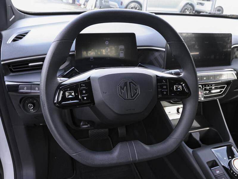 Fahrzeugabbildung MG3 NAVI PDC KLIMA BT ZV Bild 9 von 15