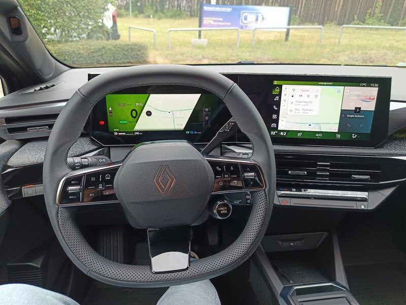 Fahrzeugabbildung Clio Techno Full Hybrid E-Tech 160 Bild 9 von 13