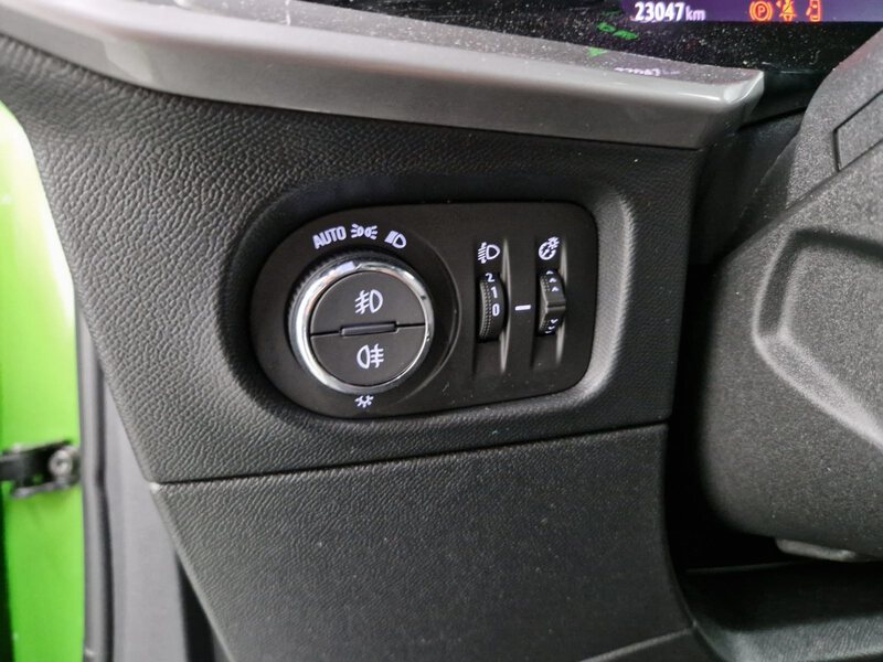 Fahrzeugabbildung Mokka 1.2 Turbo Ultimate Massage ACC Bild 33 von 36