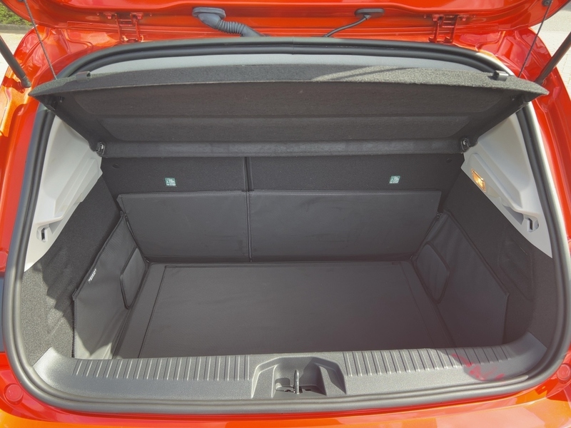 Fahrzeugabbildung Clio V Intens 1.0 TCe 90 Bild 10 von 15