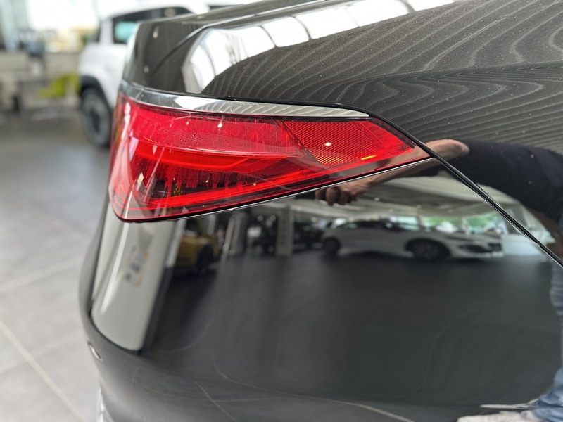 Mercedes-Benz S 400