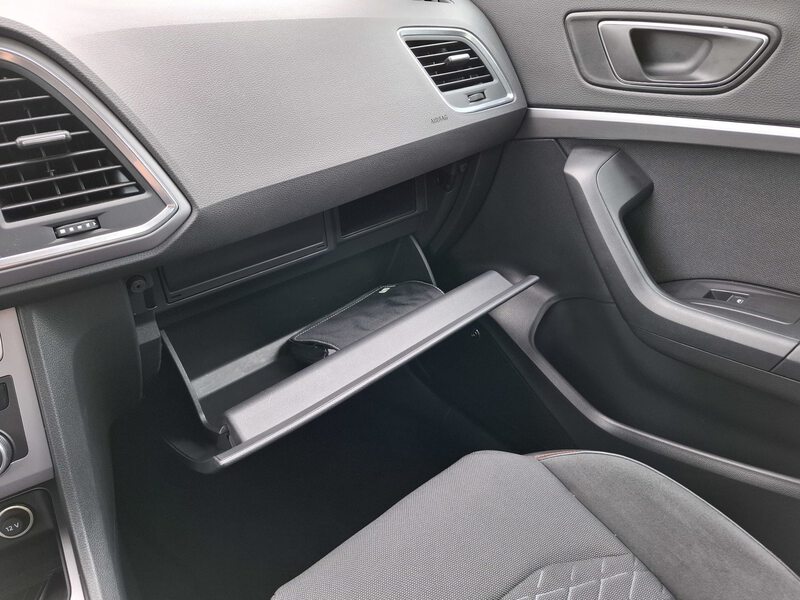 Fahrzeugabbildung Ateca FR 1.5 TSI ACT 110 kW (150 PS) 7-Gang DSG Bild 35 von 48