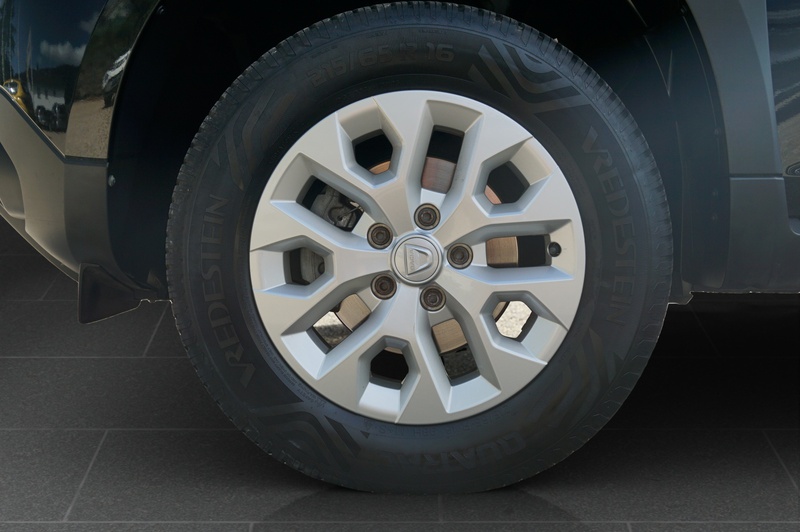 Fahrzeugabbildung Duster ECO-G LPG Bild 11 von 14