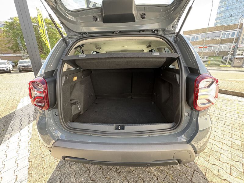 Fahrzeugabbildung Duster II 1.3 TCe 130 Journey 2WD Bild 10 von 18