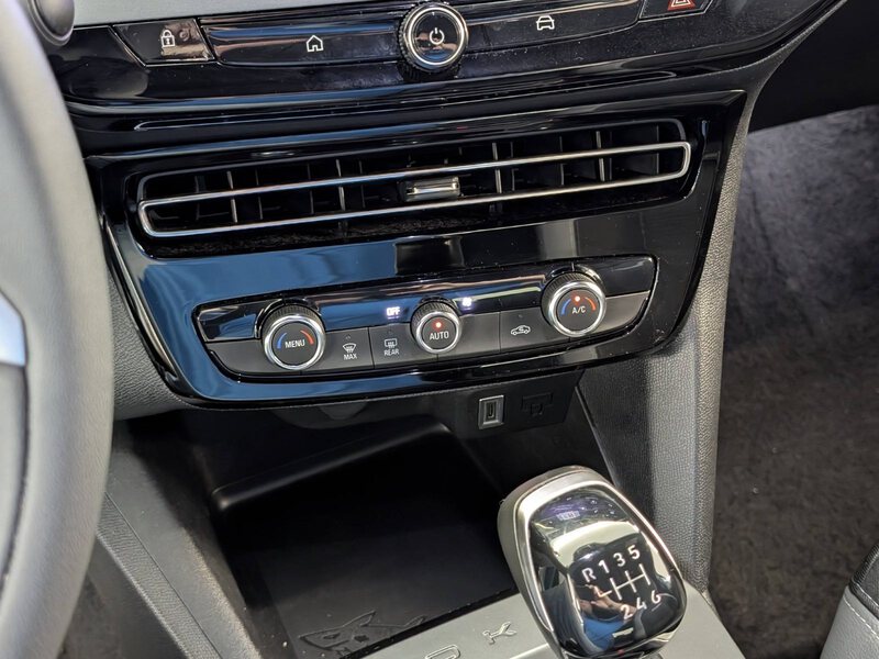 Fahrzeugabbildung Mokka 1.2 Turbo GS Kamera CarPlay Bild 18 von 36