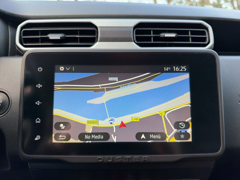 Fahrzeugabbildung Duster 360°Kamera AHK Bild 17 von 20