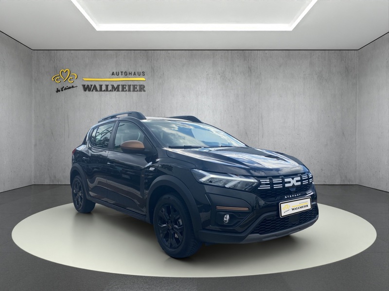 Fahrzeugabbildung Sandero III Stepway Extreme 1.0 TCe 90 Automatik Bild 3 von 15
