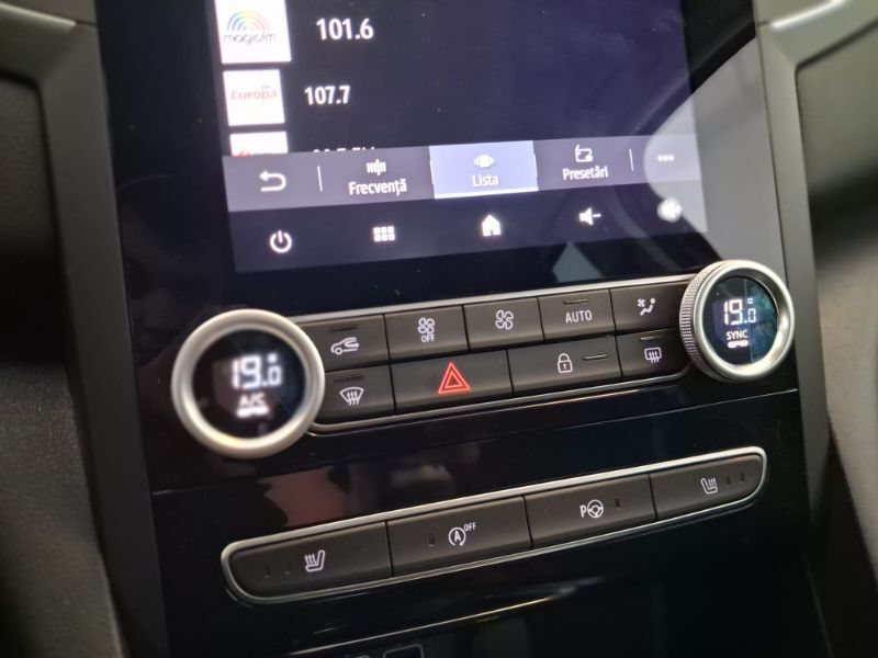 RENAULT Megane 2022 — imagine 33