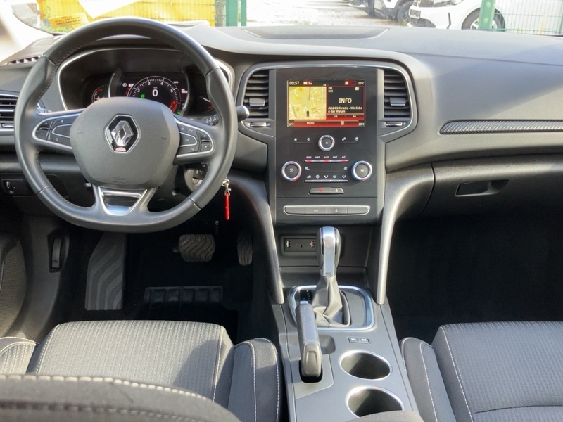 Fahrzeugabbildung Megane Automatik Bild 17 von 17