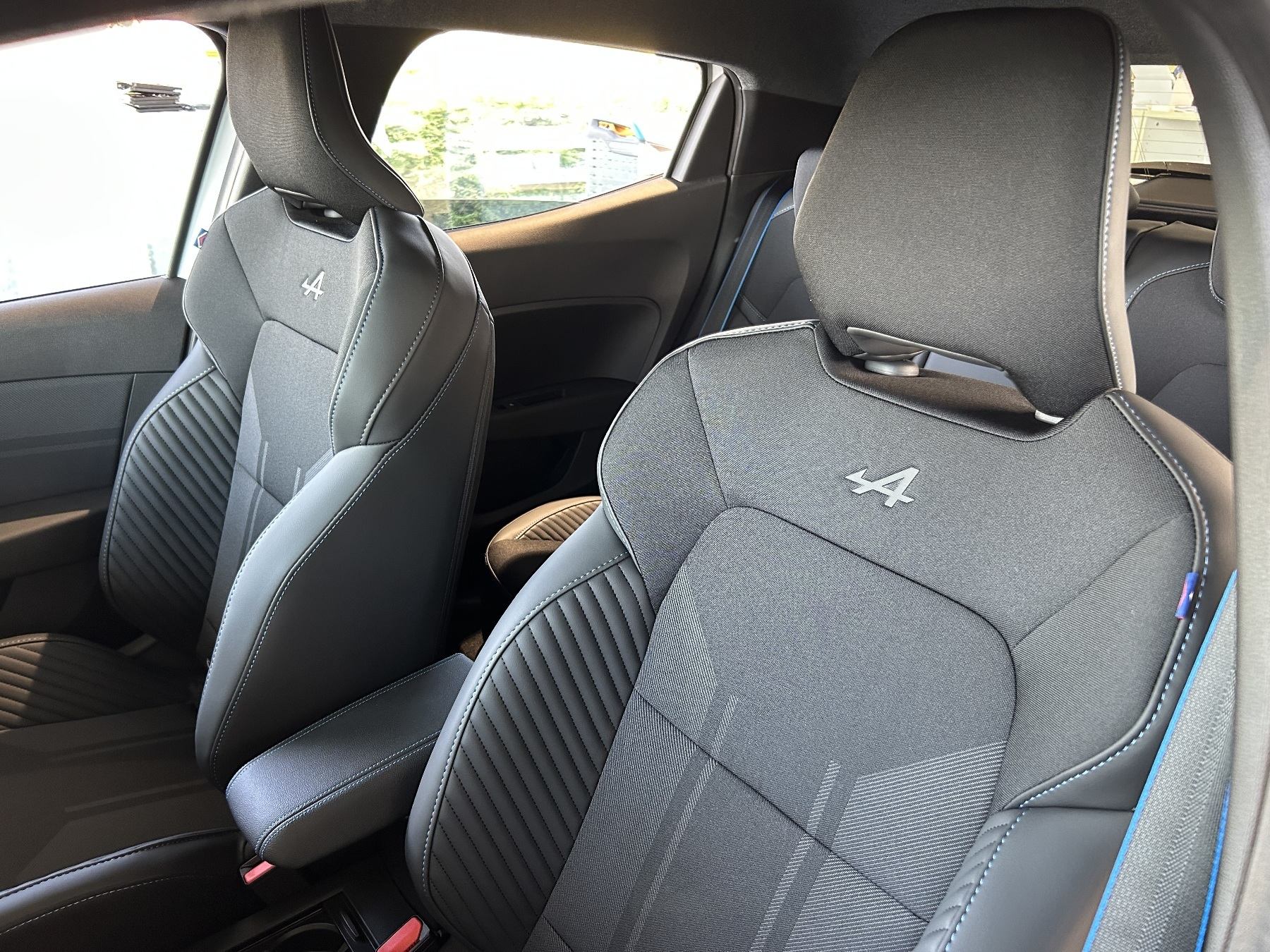 Renault Clio – Bild 19
