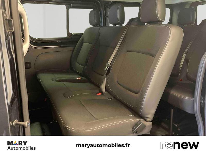 Nissan Primastar Combi