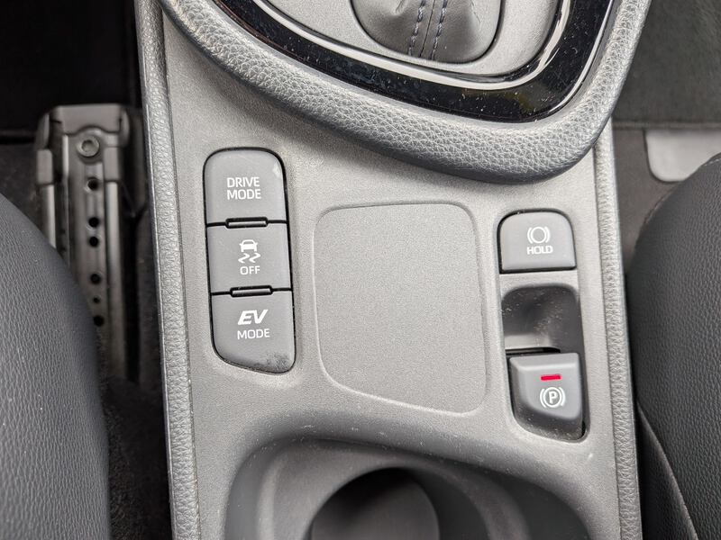 Fahrzeugabbildung Yaris ABS Fahrerairbag ESP Bild 15 von 15