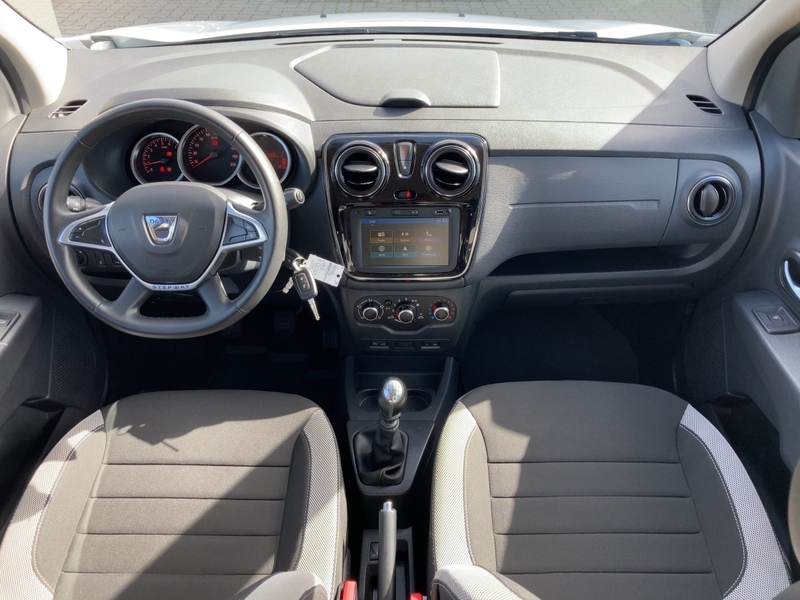 Fahrzeugabbildung Lodgy Stepway Plus 1.5 BLUE dCi 115 Bild 9 von 15
