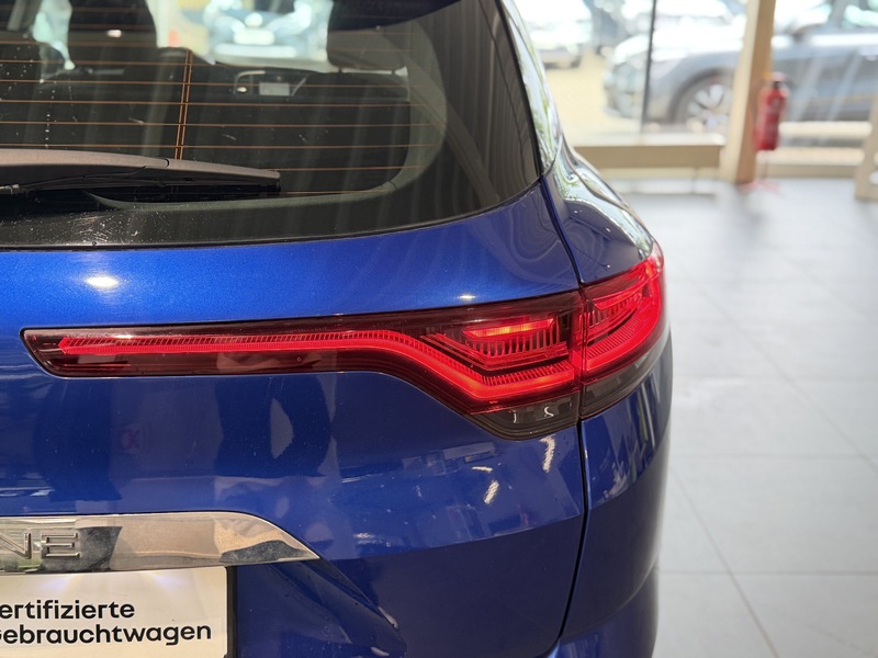 Fahrzeugabbildung Megane Grandtour Equilibre BLUE dCi 115 Bild 43 von 50