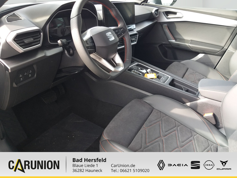 Fahrzeugabbildung Leon Panoramad./Navi/RFK Bild 7 von 10