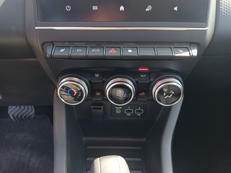 Fahrzeugabbildung Clio 1.6 E-TECH Hybrid 145 Equilibre*CARPLAY+LED**** Bild 13 von 15