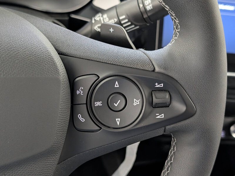 Fahrzeugabbildung Corsa 1.2 Turbo GS Automatik Kamera Klima Bild 25 von 32