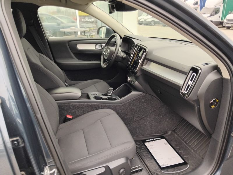 VOLVO XC40 2020 — imagine 28