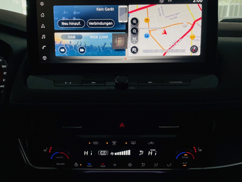 Fahrzeugabbildung X-Trail Automatik Bild 13 von 15
