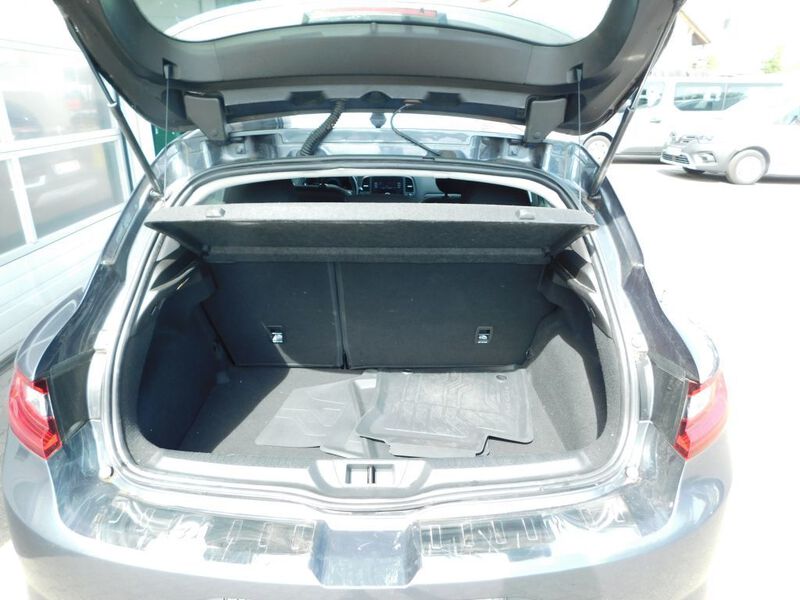 Fahrzeugabbildung Megane IV Entry TCe 115 GPF Bild 12 von 14