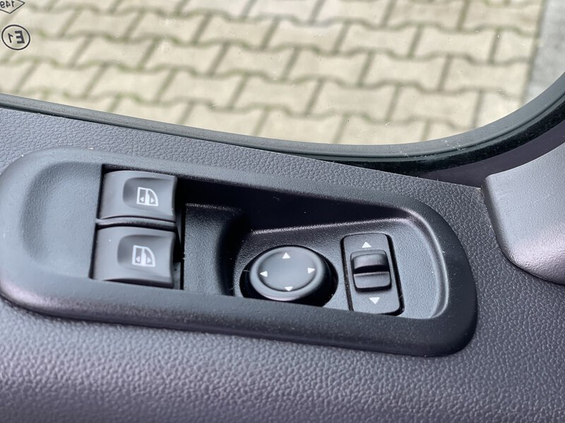 Fahrzeugabbildung Master Kasten L2H2 3,5t Blue dCi 135 PS FWD Bild 23 von 33