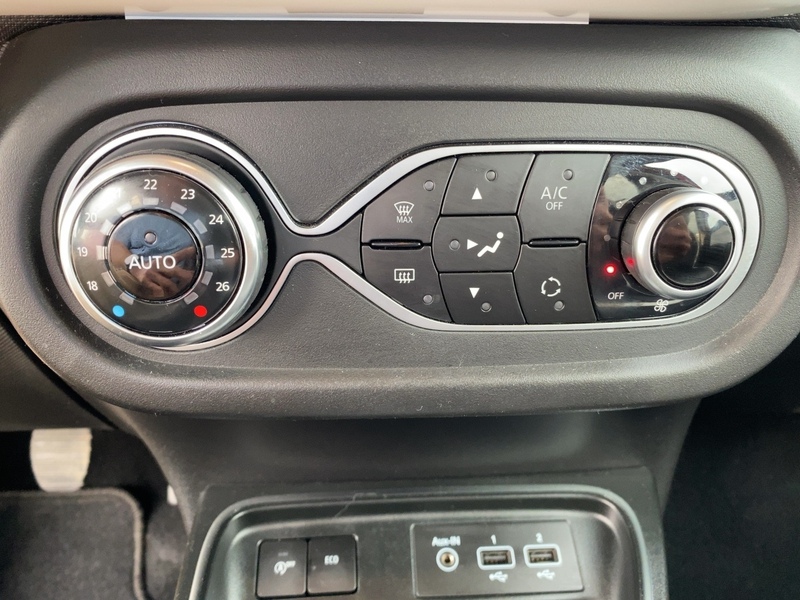 Fahrzeugabbildung Twingo ABS Fahrerairbag ESP SERVO ZV Bild 14 von 21