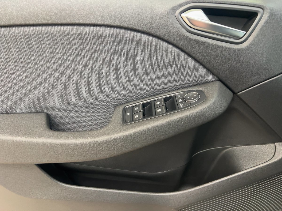 Renault Clio – Bild 13