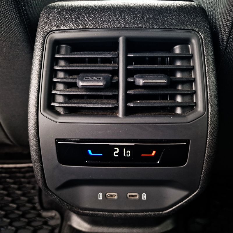 SEAT Leon 2022 — imagine 7