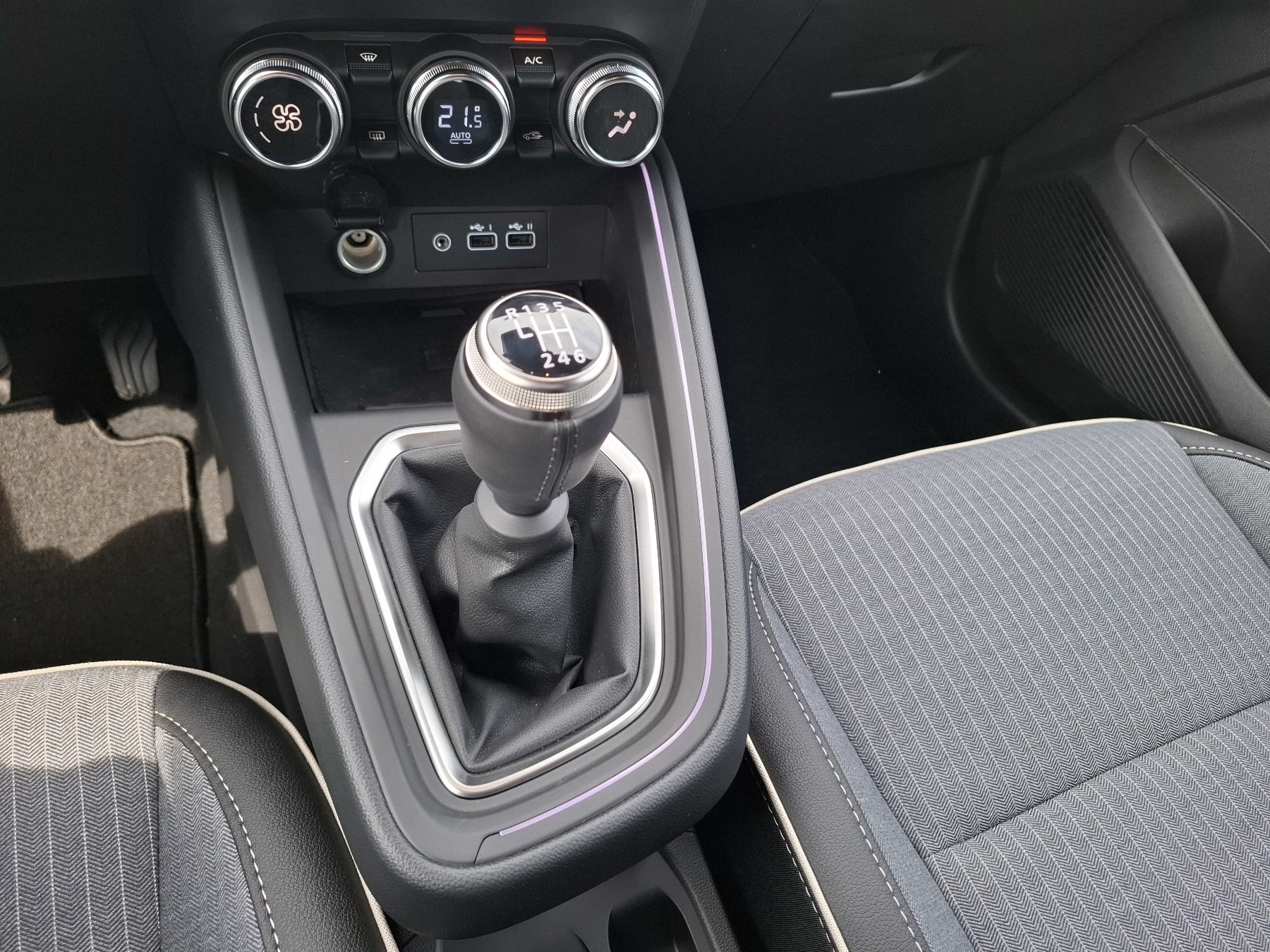 Renault Clio – Bild 23