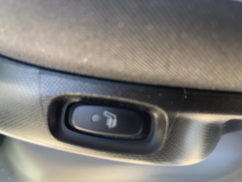 Fahrzeugabbildung Twingo E-TECH 100% el.  E-Tech 100% elektrisch Bild 13 von 16