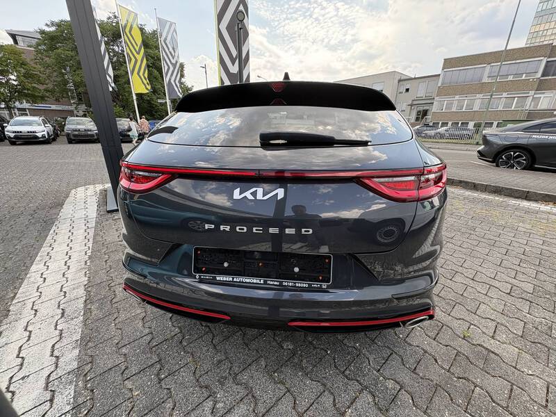 Kia ProCeed