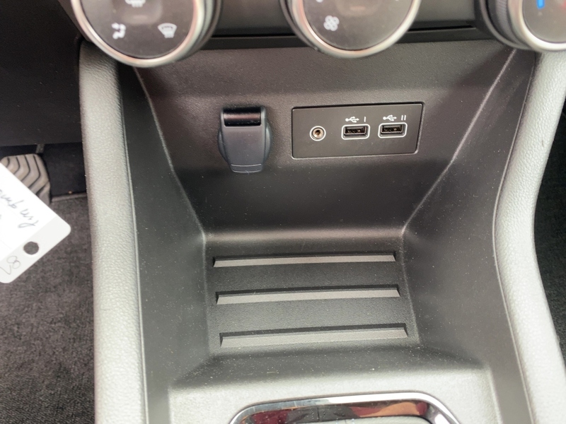 Fahrzeugabbildung Clio EVOLUTION SCe 65 Bild 15 von 19