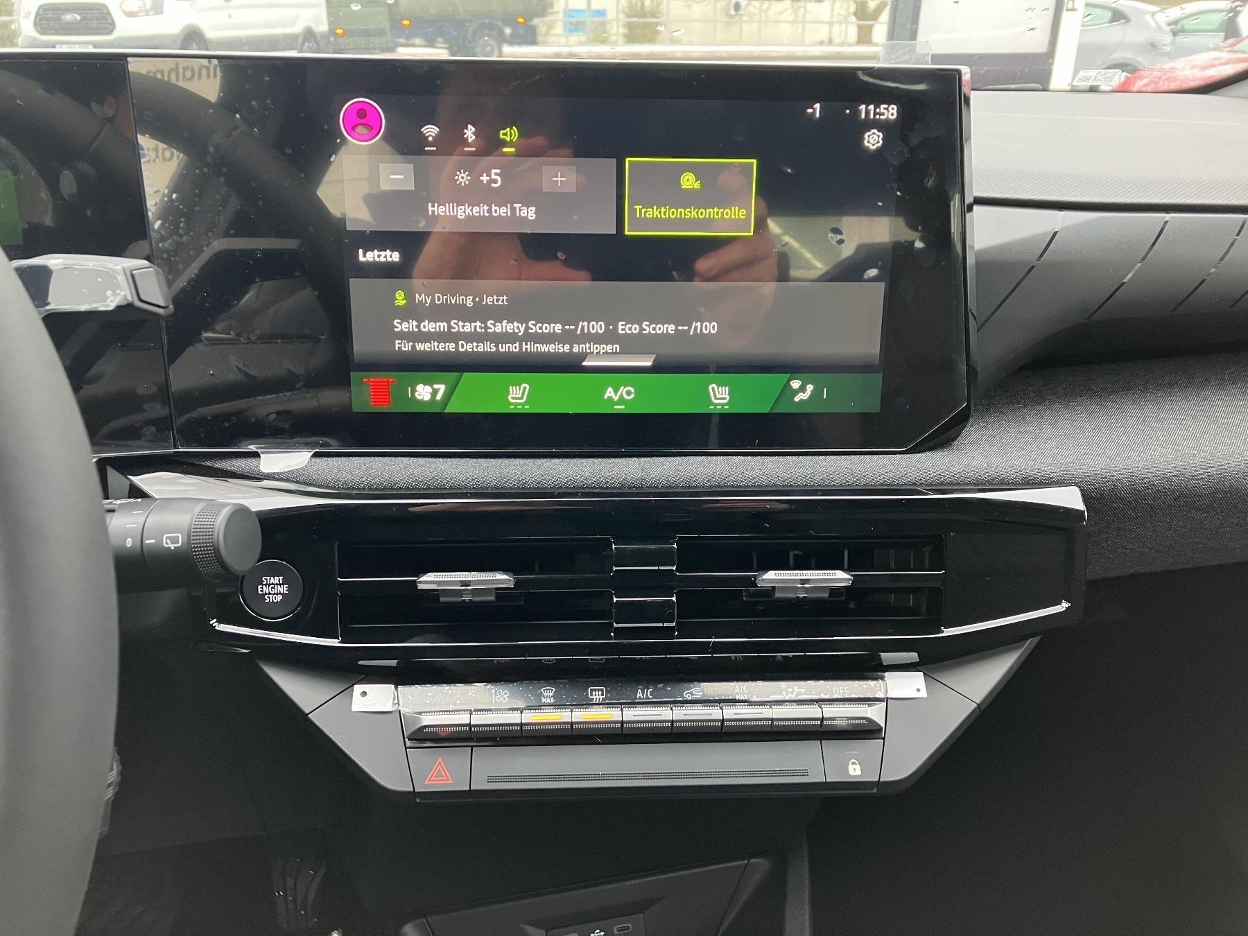 Renault Clio – Bild 16
