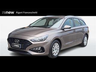 i30