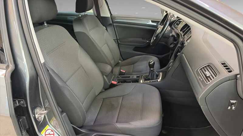 Volkswagen Golf VII